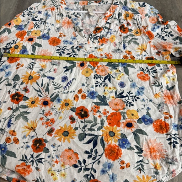 St. John's Bay Floral Blouse - White, Orange, Blue. Rayon size large - Picture 10 of 16